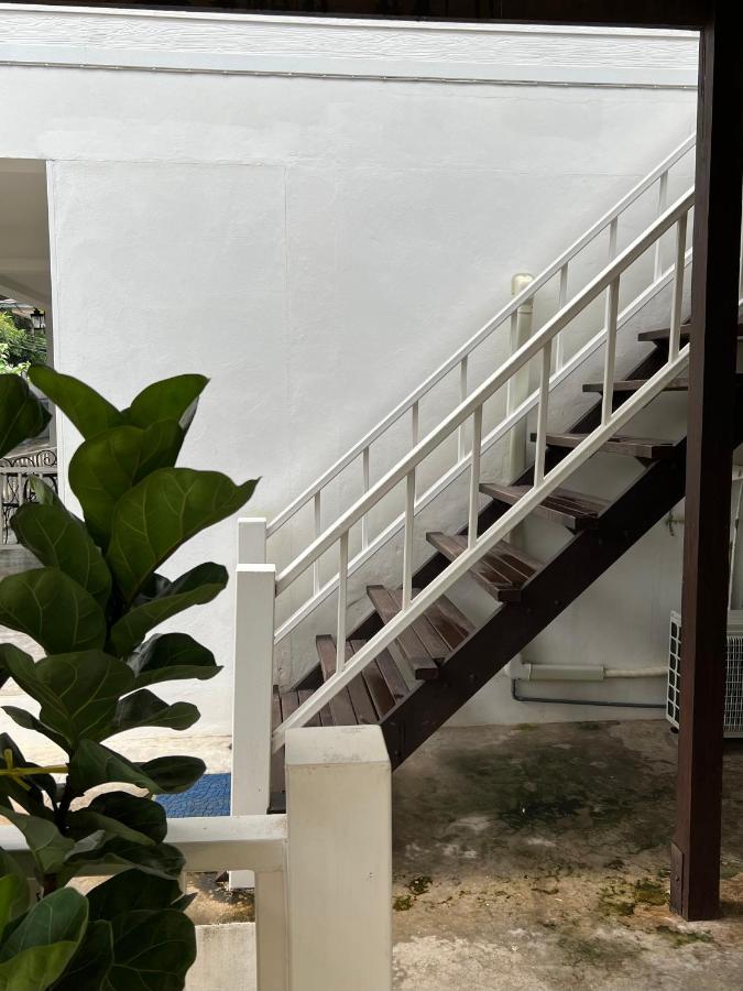 Sawaddeethaweesuk At Kohlarn Apartment Ngoại thất bức ảnh