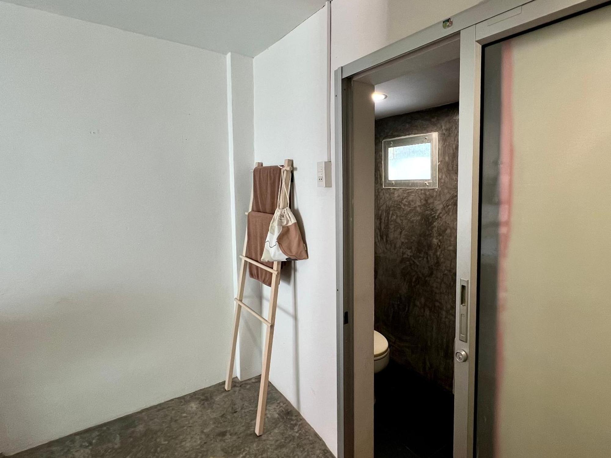 Sawaddeethaweesuk At Kohlarn Apartment Phòng bức ảnh